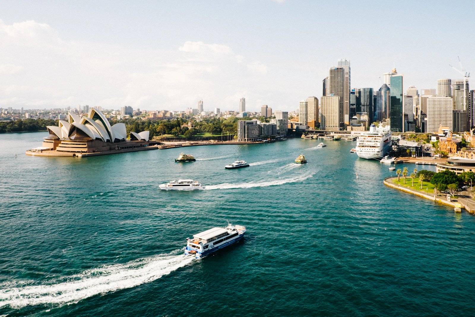 Sydney Opera House during daytime