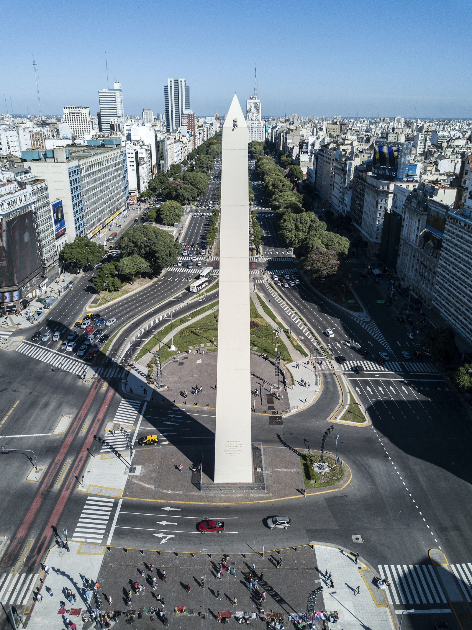 Obelisco monument on Avenida 9 de Julio in Buenos Aires